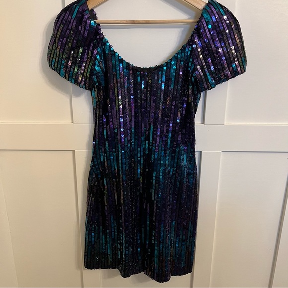 ALYCE Designs Sequined Dress - Picture 3 of 11